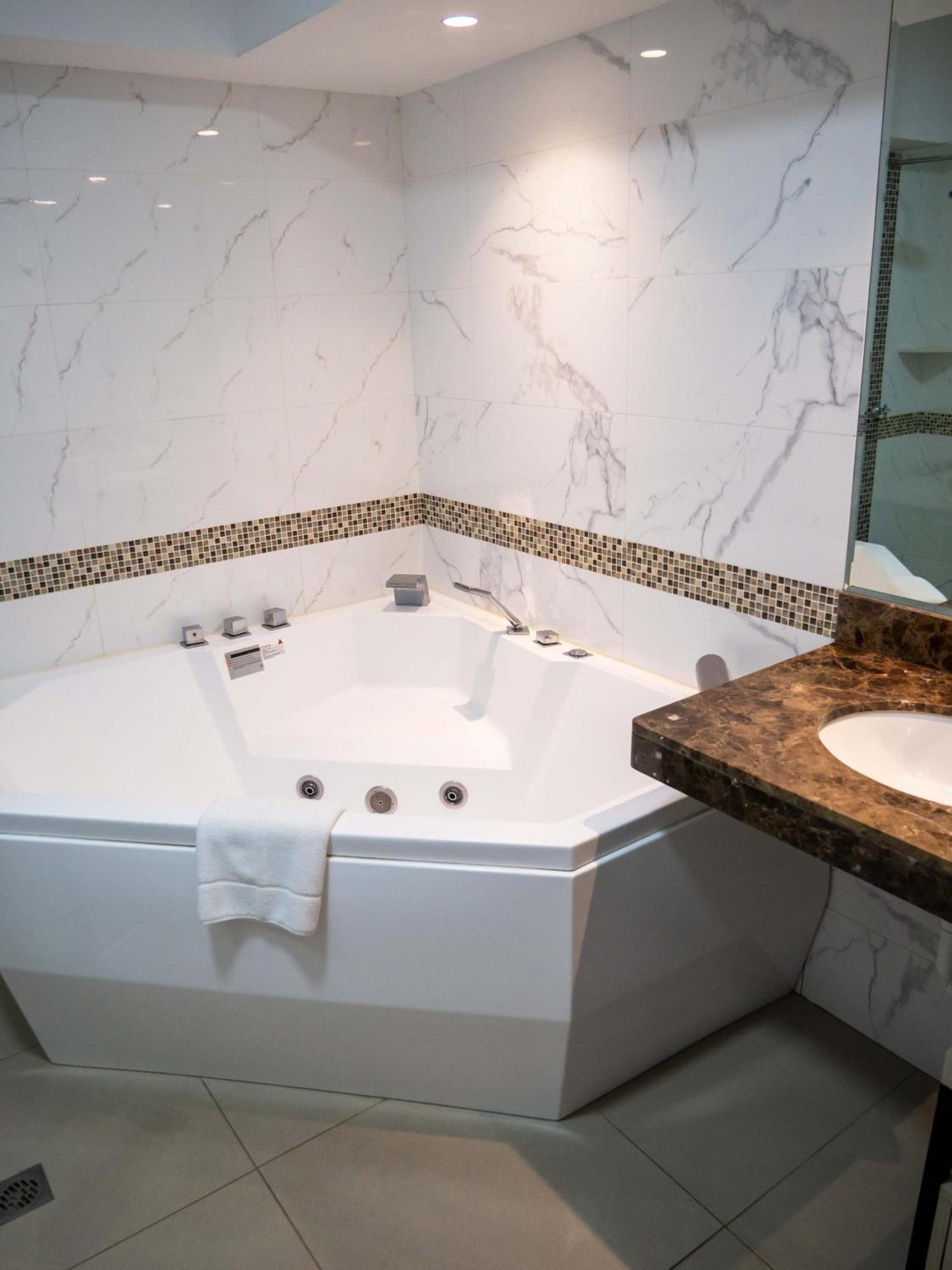 Hotel Britania Crystal Collection ลิมา ภายนอก รูปภาพ